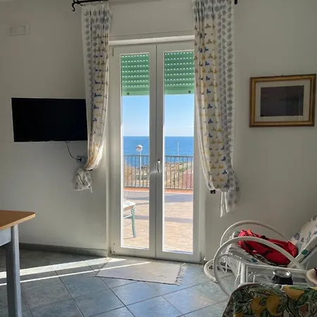 Apartment Casa Vacanze Sunrise Le Castella (Calabria)
