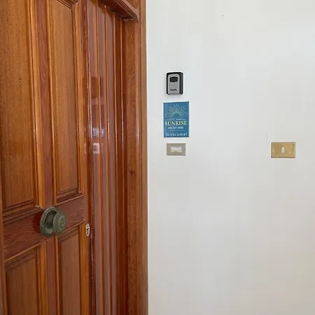 Casa Vacanze Sunrise Apartment *
